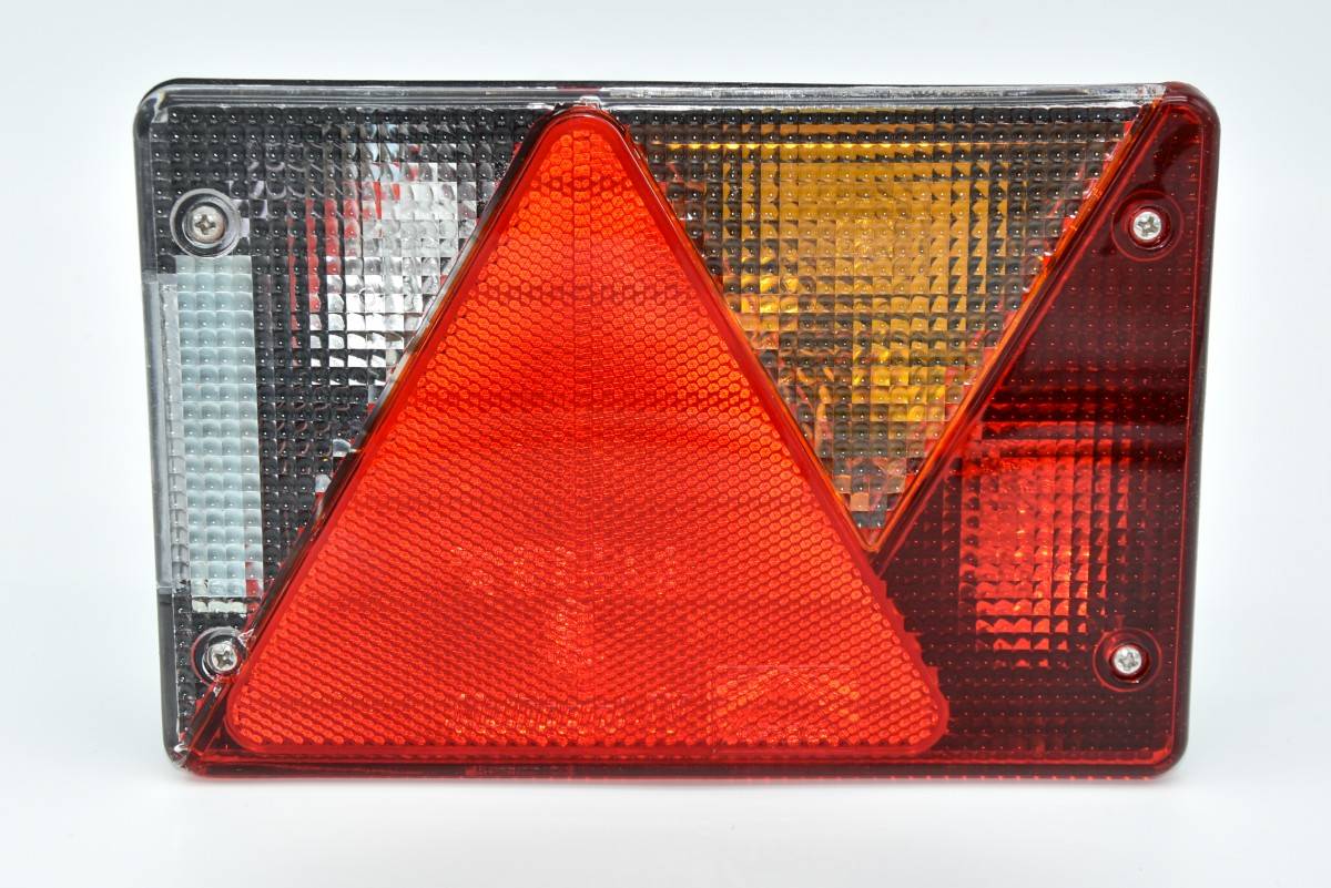 Aspöck Multipoint 4 rechts Rückleuchte mit Rückfahrscheinwerfer