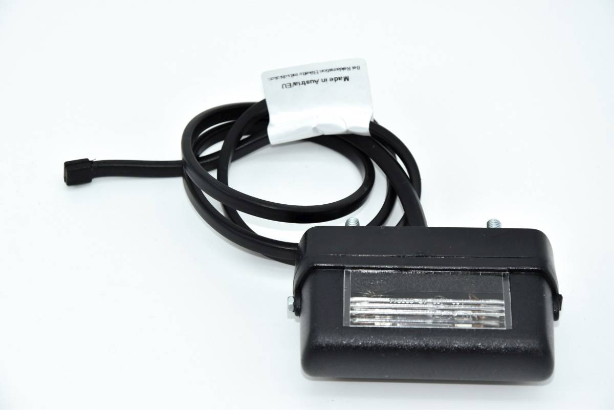 Aspöck Regpoint Small Kennzeichenleuchte mit DC-Kabel 800mm, 12/5 Volt